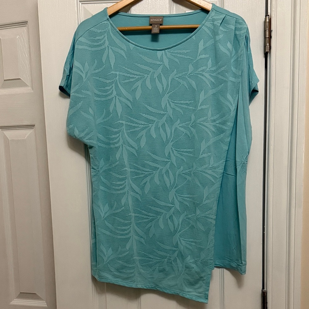 Chico's Aqua Short Sleeve Top